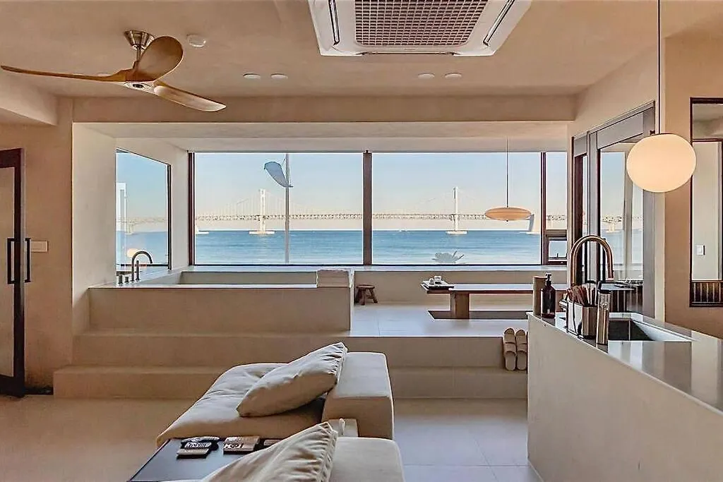 Gwanganli Gozneok Apartment Busan