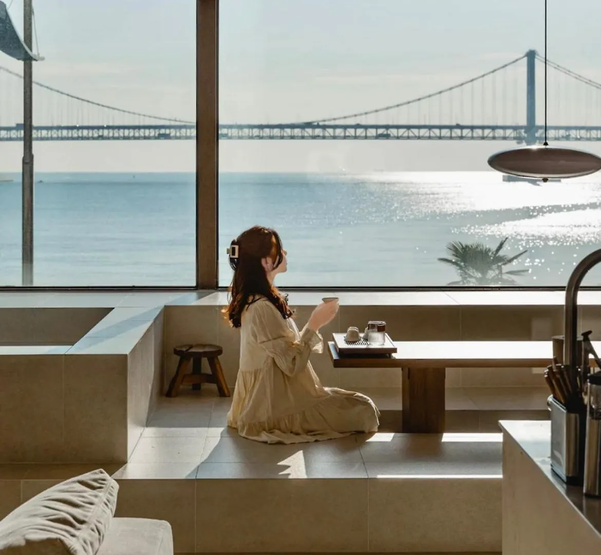 Gwanganli Gozneok Apartment Busan
